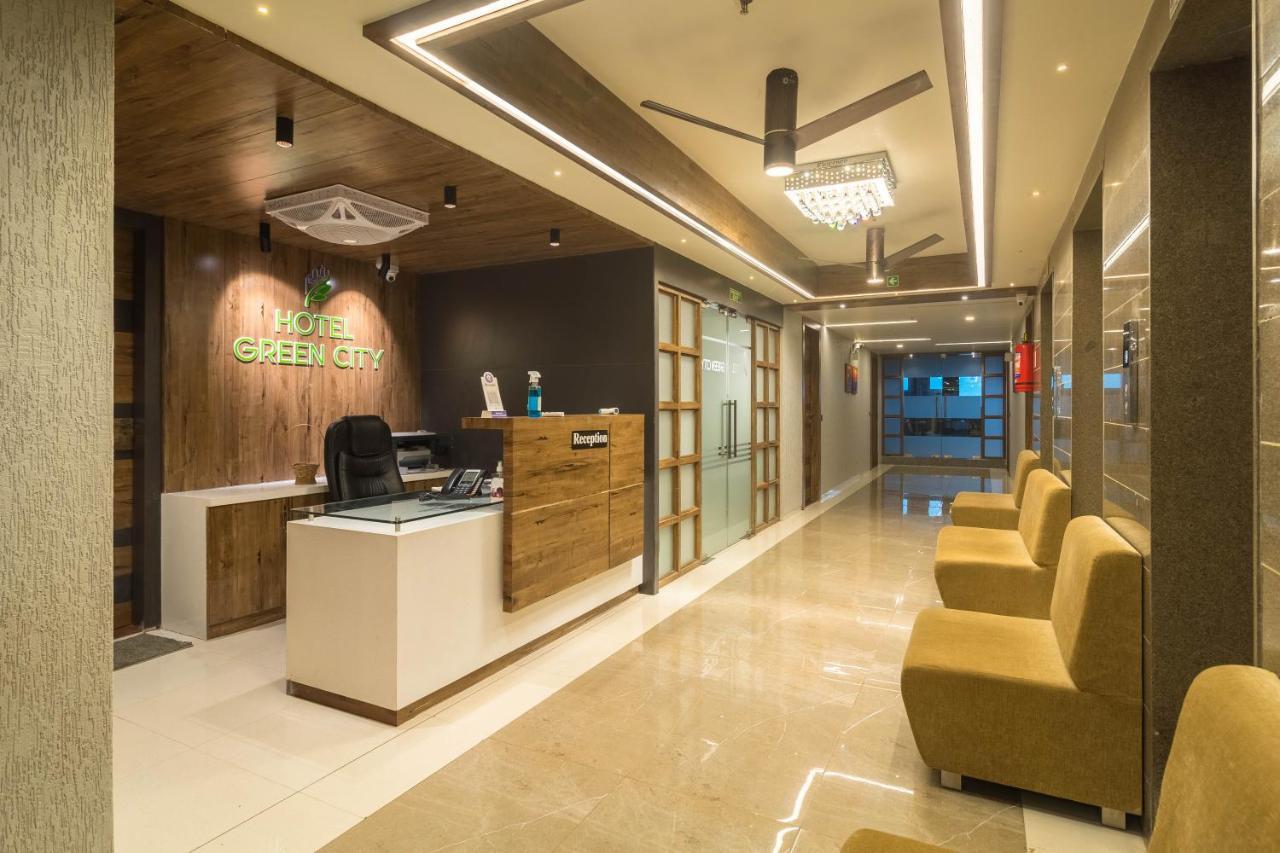 Hotel Green City Ґандінаґар Екстер'єр фото